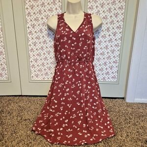 Old Navy Red Floral V-Neck Dress Women's Small